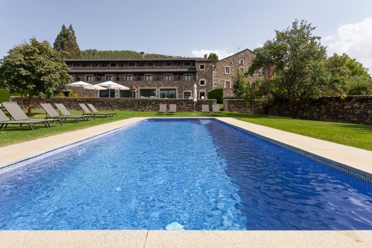 Hotel Bernat de So Llivia Exterior foto