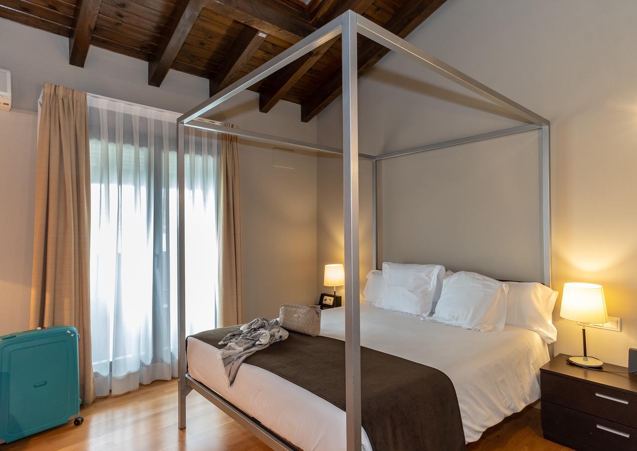 Hotel Bernat de So Llivia Exterior foto