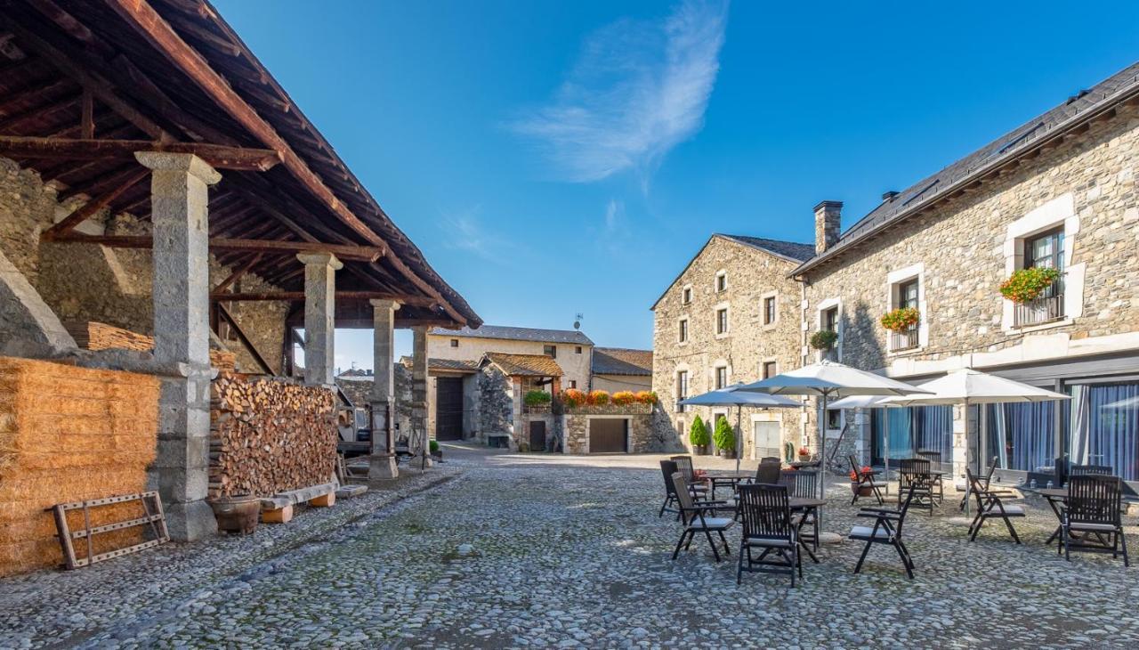Hotel Bernat de So Llivia Exterior foto